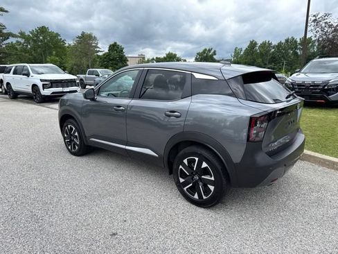 Certified 2025 Nissan Kicks SV AWD/4WD image 36