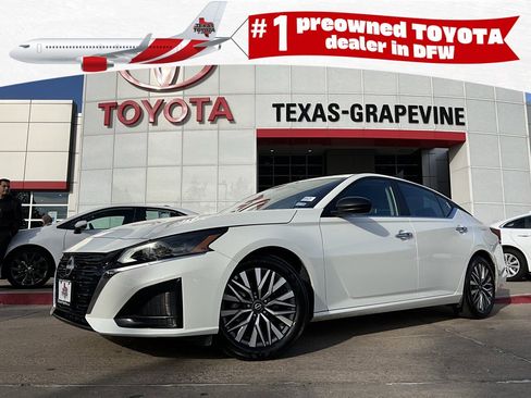 Used 2025 Nissan Altima 2.5 SV image 1