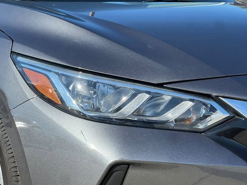 Used 2021 Nissan Sentra SV image 32