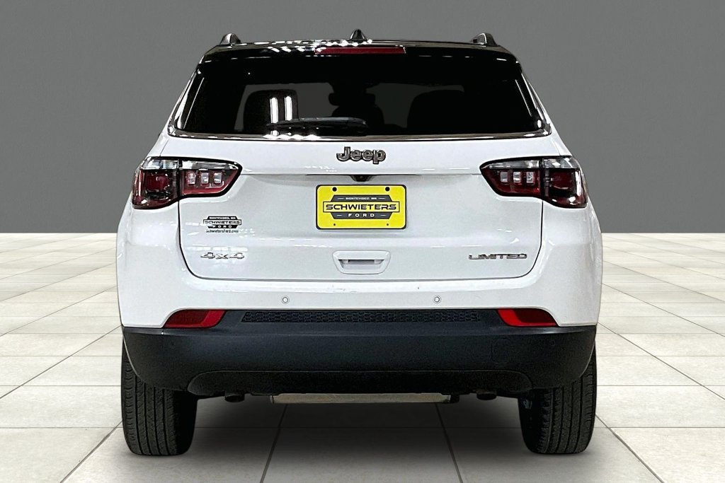 Used 2025 Jeep Compass Limited AWD/4WD image 4