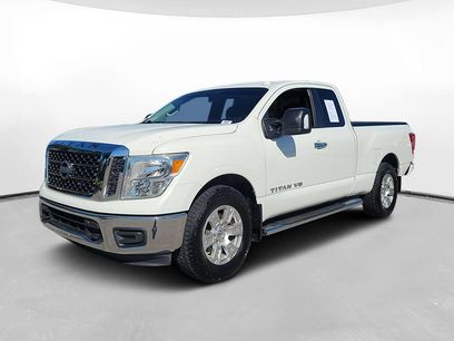 Used 2018 Nissan Titan SV w/ SV Convenience Package