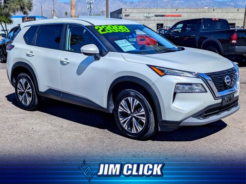 Used 2023 Nissan Rogue SV image 1