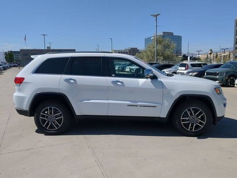 Used 2019 Jeep Grand Cherokee Limited AWD/4WD image 7