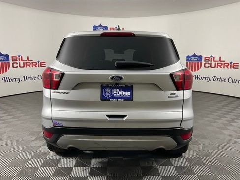 Certified 2019 Ford Escape SE image 4