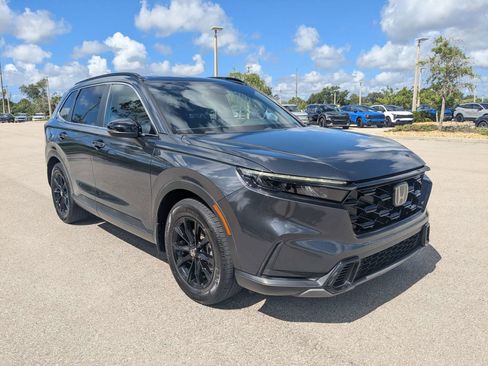 Used 2023 Honda CR-V Sport image 2