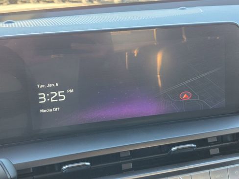 Certified 2025 Kia Telluride S image 22