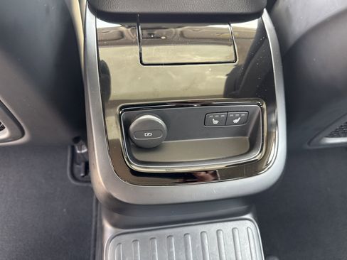 Used 2022 Volvo S60 T8 R-Design Expression w/ Premium Package image 14