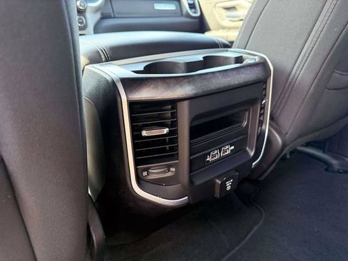 Used 2020 RAM 1500 Big Horn AWD/4WD image 14