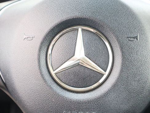Used 2016 Mercedes-Benz GLC 300 4MATIC image 30