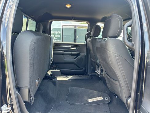Used 2019 RAM 1500 Big Horn AWD/4WD image 13