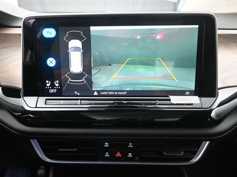 New 2026 Volkswagen Atlas SE FWD image 12