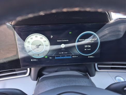 Used 2023 Hyundai Elantra Limited FWD image 10
