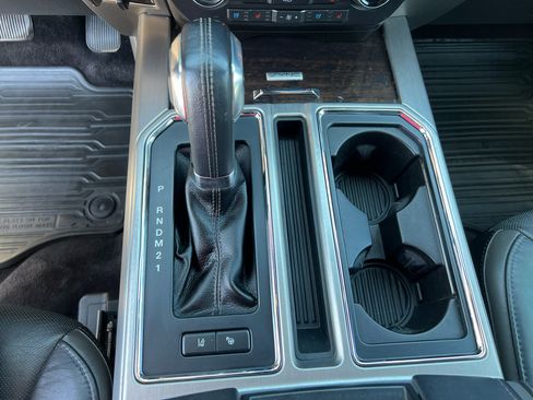 Used 2015 Ford F150 Platinum w/ Equipment Group 701A Luxury image 30