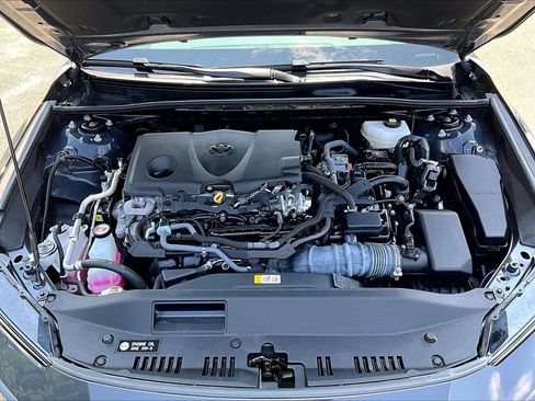 Used 2025 Toyota Camry SE FWD image 30
