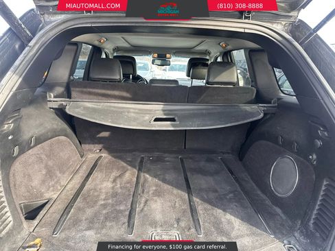 Used 2013 Jeep Grand Cherokee Limited w/ Luxury Group II image 8