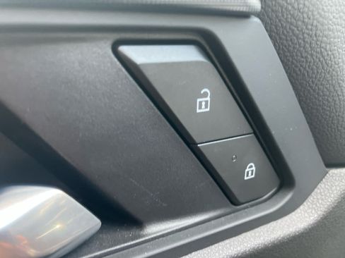 Used 2025 GMC Acadia Elevation FWD image 13