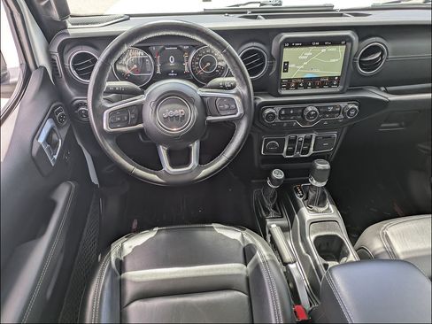 Used 2022 Jeep Gladiator Overland w/ Popular Equipment Package AWD/4WD image 20