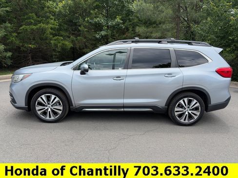 Used 2019 Subaru Ascent Limited w/ Popular Package #3 AWD/4WD image 4