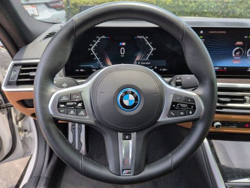 Used 2023 BMW i4 eDrive40 w/ M Sport Package RWD image 18