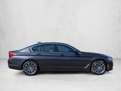 Used 2019 BMW 530e RWD image 4