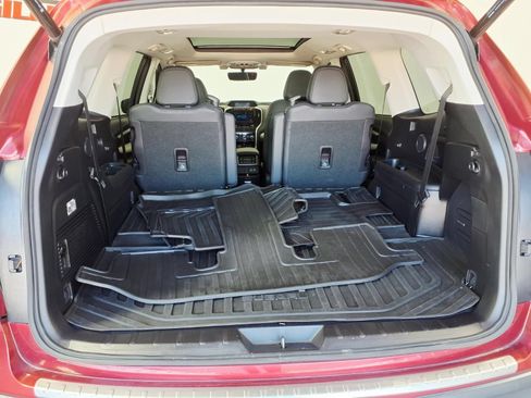 Used 2022 Subaru Ascent Limited w/ Technology Package AWD/4WD image 8