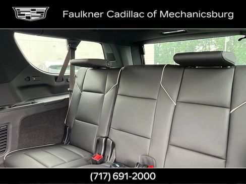 Used 2024 Cadillac Escalade ESV Premium Luxury AWD/4WD image 17
