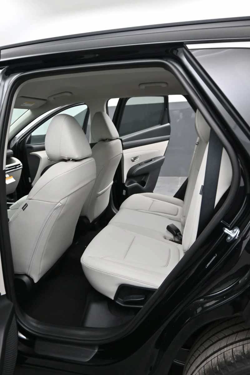 New 2026 Hyundai Tucson SEL Plus AWD/4WD image 15