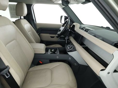 Used 2020 Land Rover Defender 110 S image 24