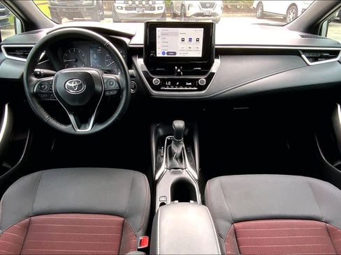 Used 2025 Toyota Corolla SE FWD image 18