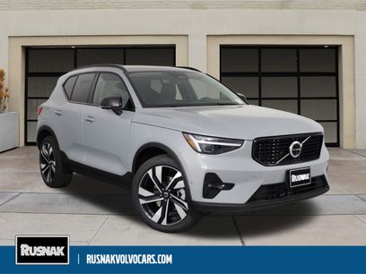 New 2026 Volvo XC40 B5 Ultra