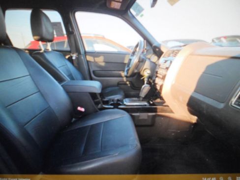 Used 2010 Ford Escape Limited AWD/4WD image 17