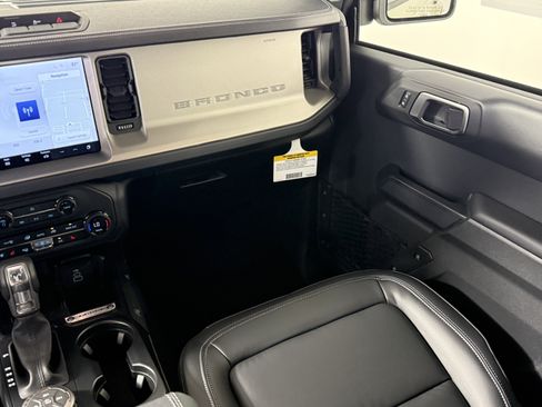 New 2026 Ford Bronco Outer Banks AWD/4WD image 14
