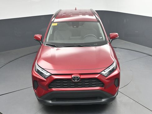 Certified 2025 Toyota RAV4 XLE image 32