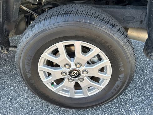 Used 2025 Toyota Tacoma SR5 image 19