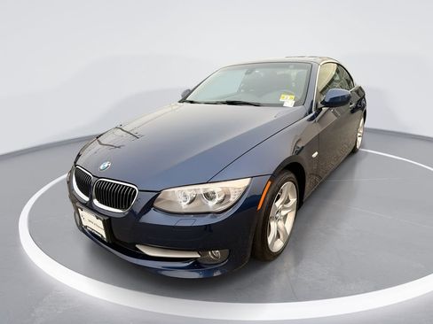 Used 2011 BMW 335i Convertible RWD image 1