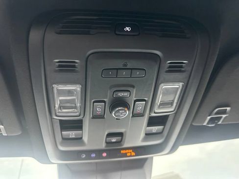 Used 2021 Cadillac Escalade Sport RWD image 16