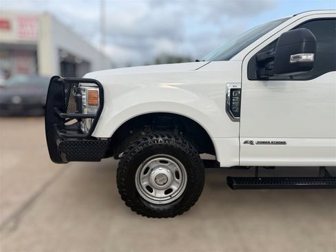 Used 2020 Ford F250 XL w/ Power Equipment Group image 6