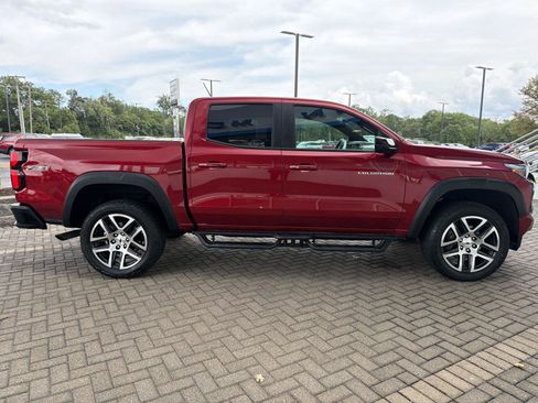 Used 2023 Chevrolet Colorado Z71 w/ Z71 Convenience Package 2 AWD/4WD image 6