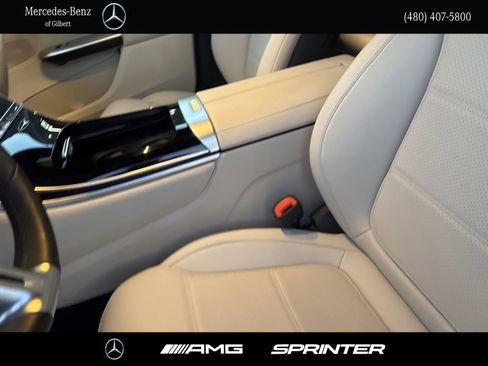 Certified 2025 Mercedes-Benz GLC 300 image 15