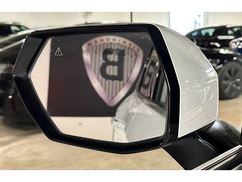 Used 2025 Kia EV9 Wind image 35