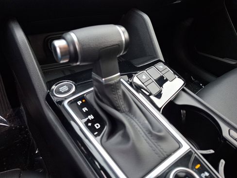 Used 2024 Kia Sportage EX image 22