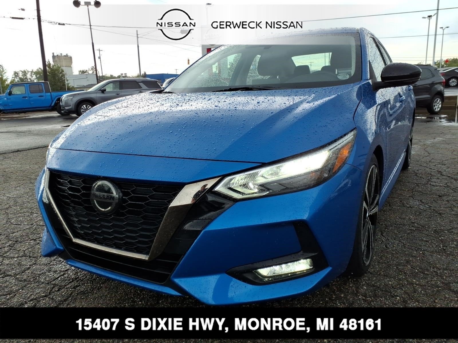 Used 2020 Nissan Sentra SR FWD image 1