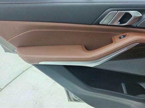 Used 2026 BMW X5 sDrive40i w/ M Sport Package image 32