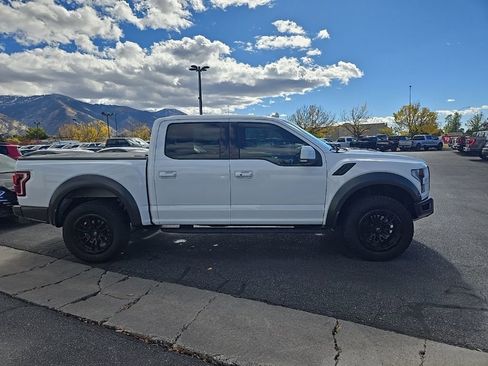 Used 2019 Ford F150 Raptor w/ Equipment Group 802A Luxury image 4