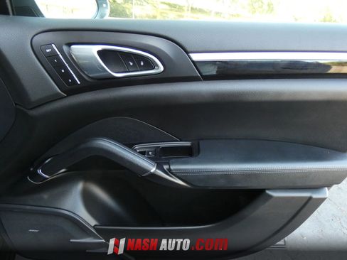 Used 2018 Porsche Cayenne AWD/4WD image 33