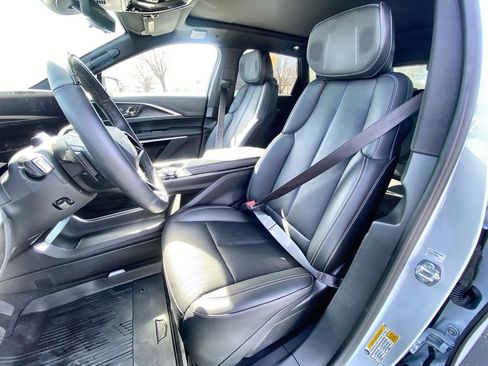 Certified 2026 Cadillac Lyriq Premium Sport image 9