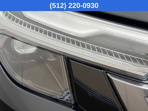 Used 2025 Subaru Forester Limited AWD/4WD image 39