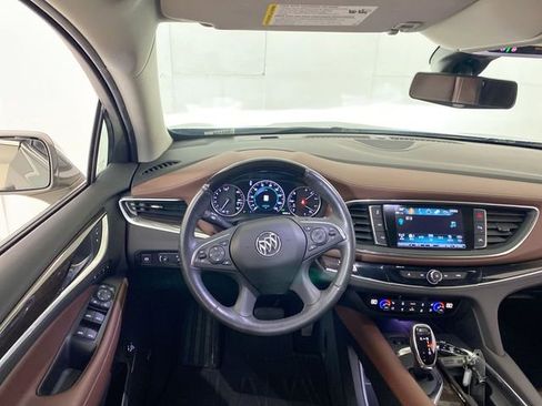 Used 2018 Buick Enclave Avenir w/ Avenir Technology Package image 34