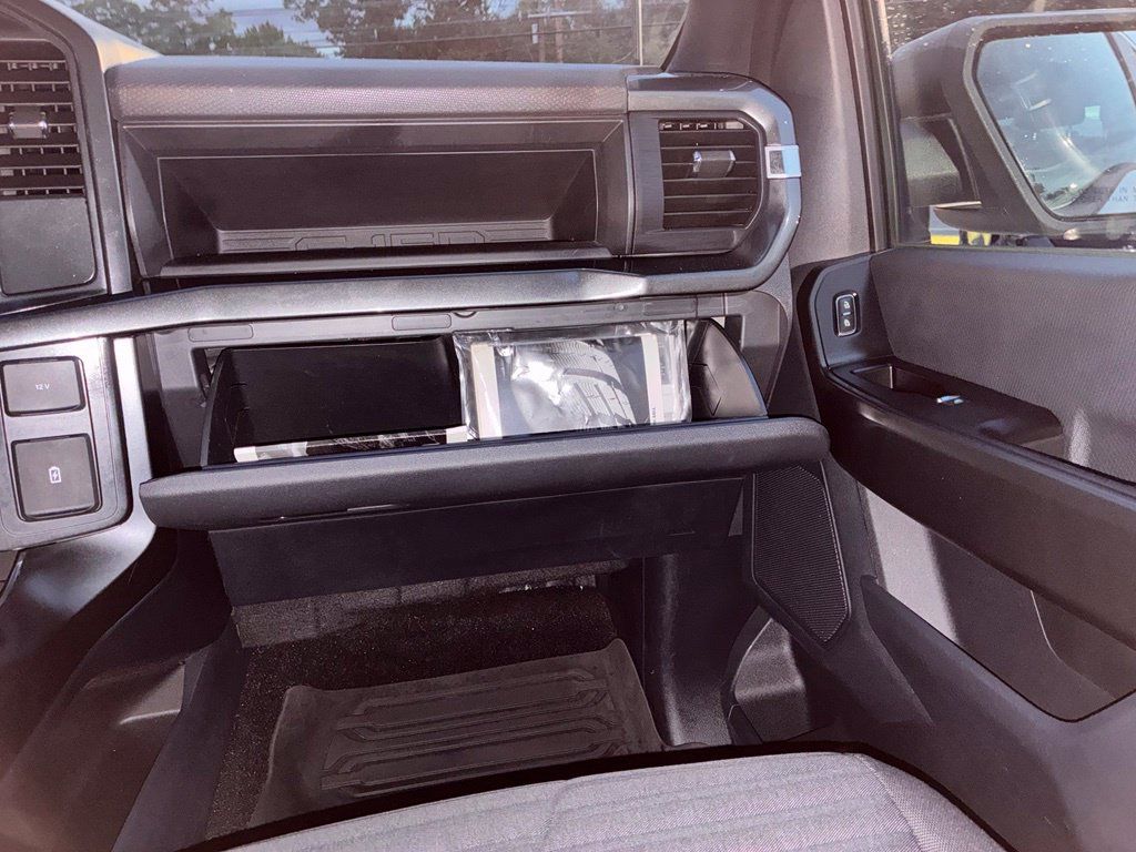 Used 2022 Ford F150 XL w/ STX Appearance Package AWD/4WD image 44