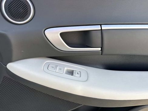 Used 2025 Hyundai Sonata SEL FWD image 30